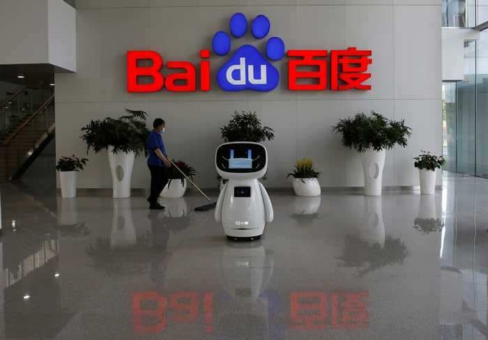 As Chinese search giant Baidu moves to build electric vehicles, the company is holding talks for a majority stake in an AI chipmaker
