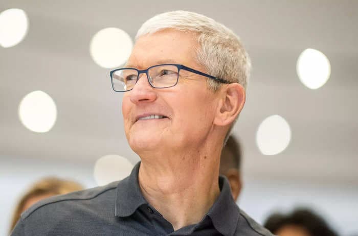 Tim Cook flexes his Shanghai trip on Chinese social media amid Apple's China crisis