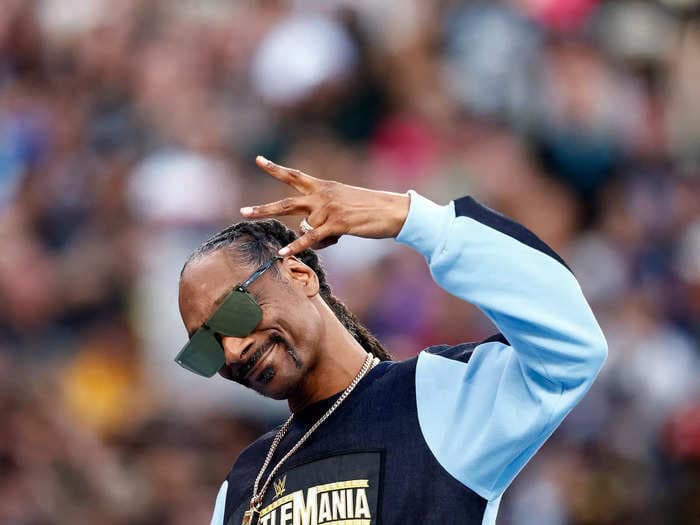 Snoop Dogg goes off-script on streaming platform payouts in viral rant: 'Can someone explain to me how you can get a billion streams and not get a million dollars'