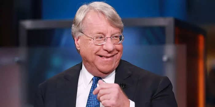 Short seller Jim Chanos scoffs at former SVB boss's suggestion that the Fed's sharp policy shift toppled the bank