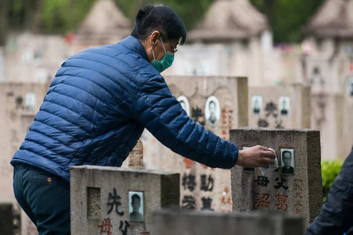 China is using AI to raise the dead, and give people one last chance to say goodbye