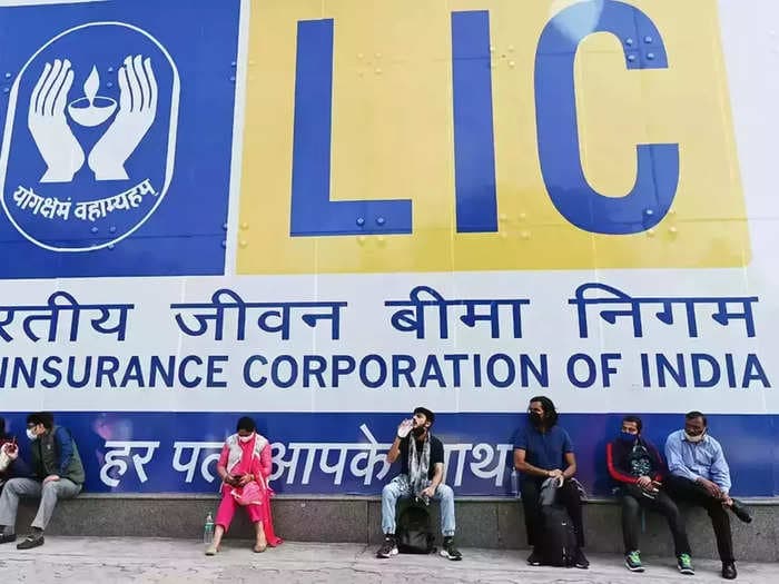 Market value of LIC investment in Adani stocks hits ₹44,670 cr