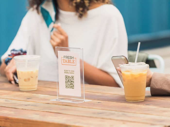 People hate QR-code menus. Now restaurants are ditching them.
