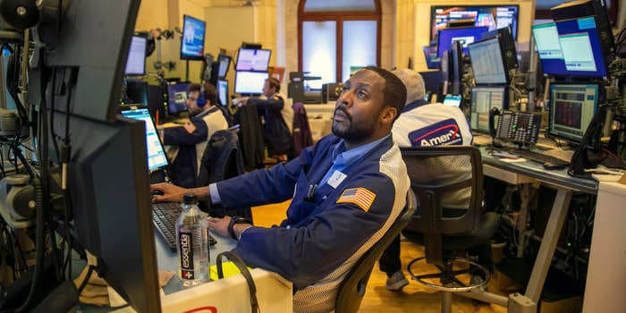 US stocks trade mixed as investors cheer Nvidia earnings and assess debt ceiling talks