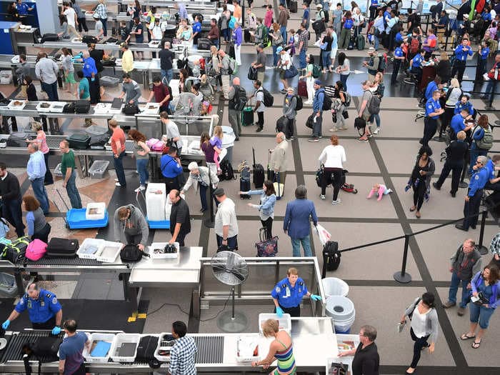 These 20 US airports had the worst delays last summer