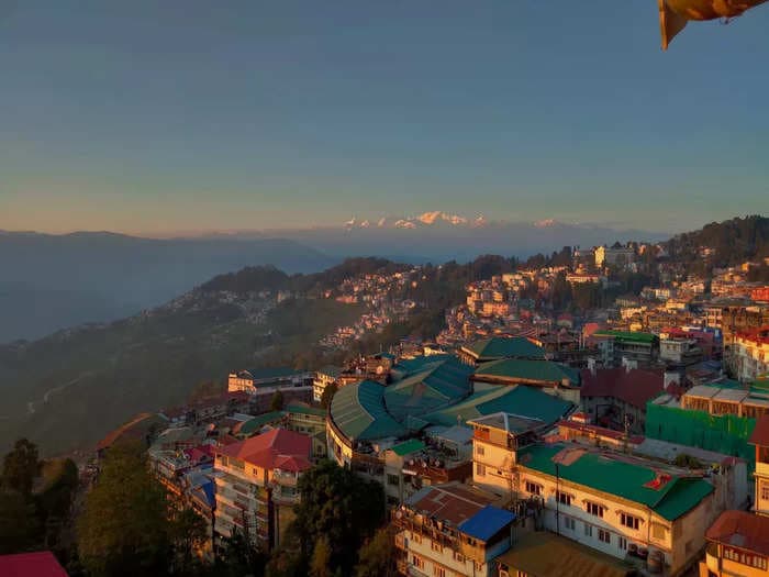 Top 5 places to visit in Darjeeling