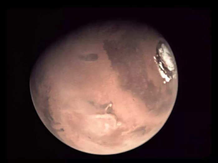 First-ever livestream from Mars beamed back images from the red planet despite technical difficulties