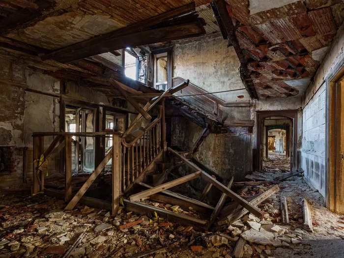 Take a look inside the McNeal Mansion, an abandoned 10,000-square-foot home from the 1800s that nature is reclaiming