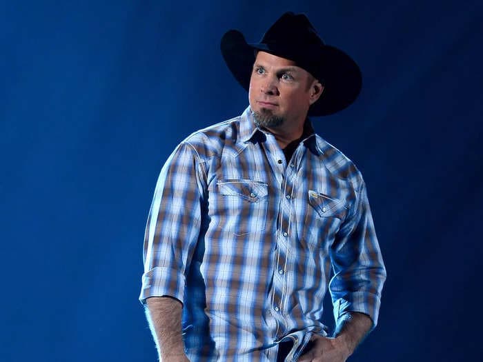 Country singer Garth Brooks faces boycotts after saying his new bar would serve all beers &mdash; including Bud Light