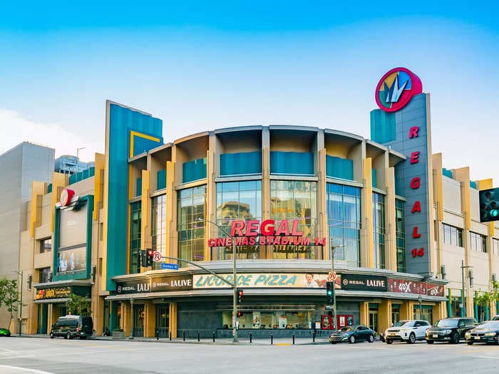 The bosses of the Regal Cinemas owner are set to depart with $35 million after Cineworld emerges from Chapter 11