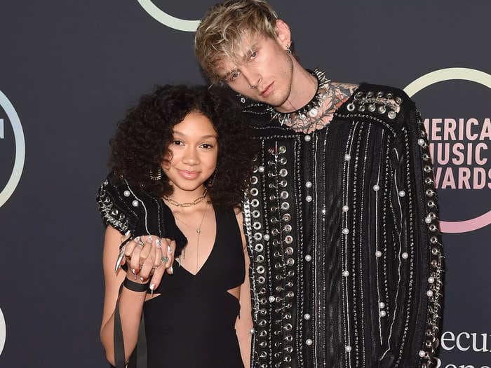 Machine Gun Kelly let his 13-year-old daughter Casie give him a tattoo backstage at Hellfest