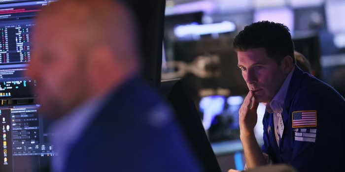 US stocks rise as traders digest upbeat economic data