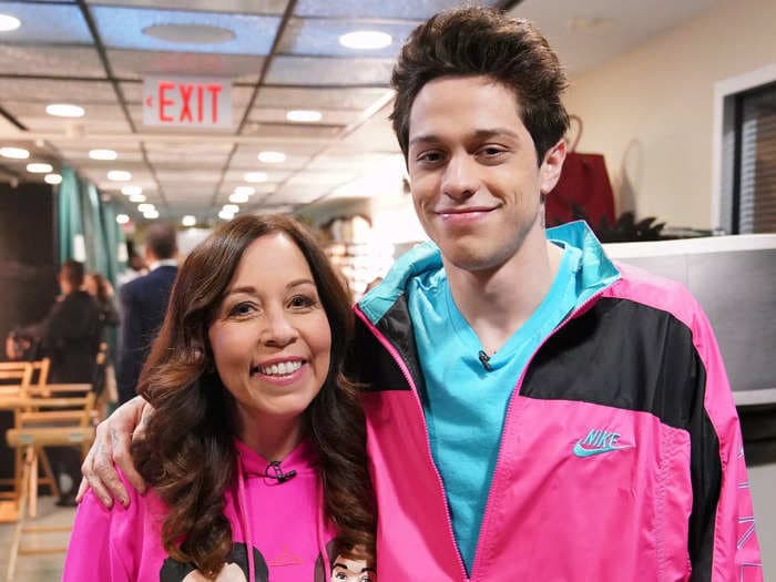 Pete Davidson says his mom defended him on Twitter with a burner account — but she got found out after using her own picture