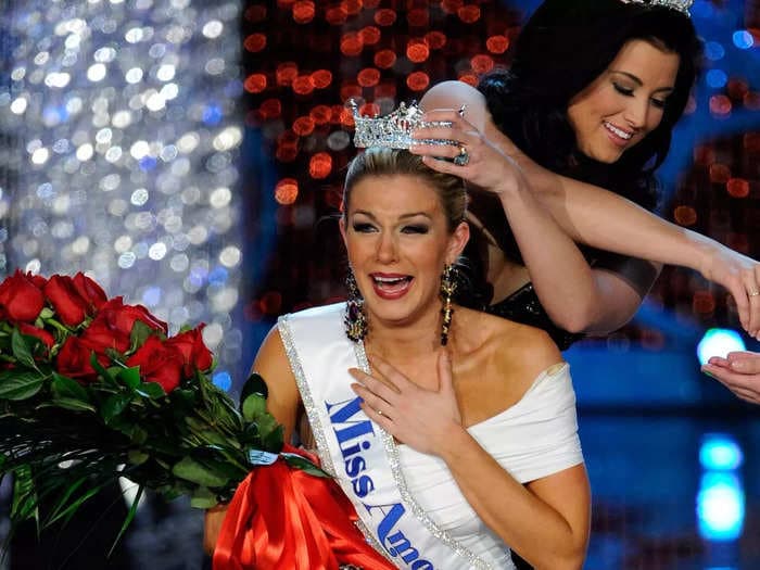 A Miss America winner said the former CEO spread rumors that she tried to hook up with Chris Harrison