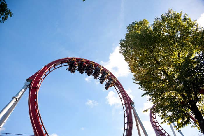 A roller coaster in Georgia halted in the middle of a ride, sending one passenger into a panic attack when it stopped moving: report