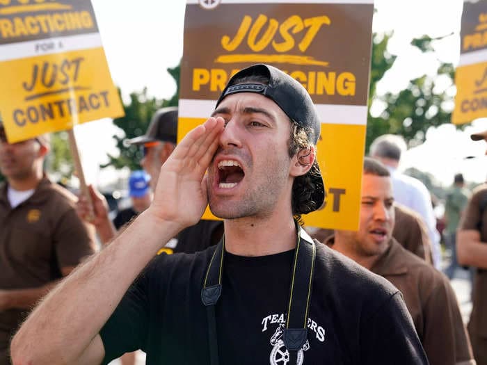 FedEx warns delivery drivers to have 'heightened security awareness' if UPS workers go on strike