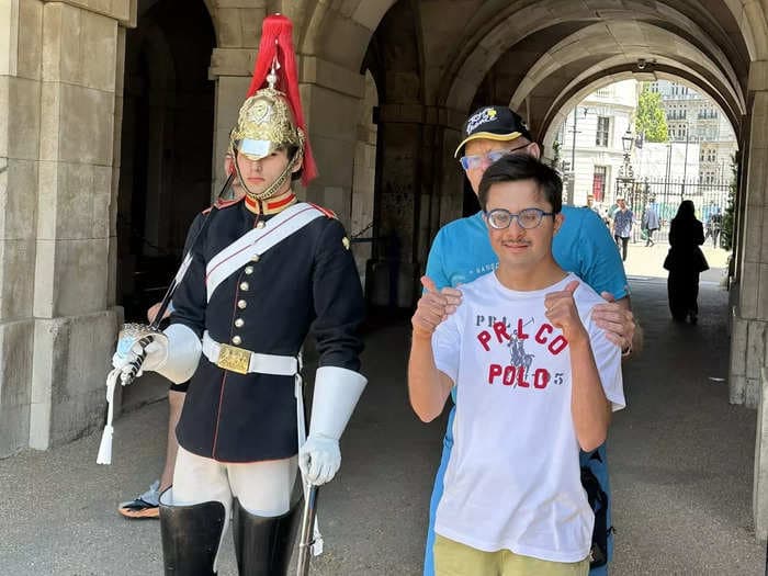 A Buckingham Palace guard broke protocol to take a photo with a 'nervous' teenager with Down Syndrome