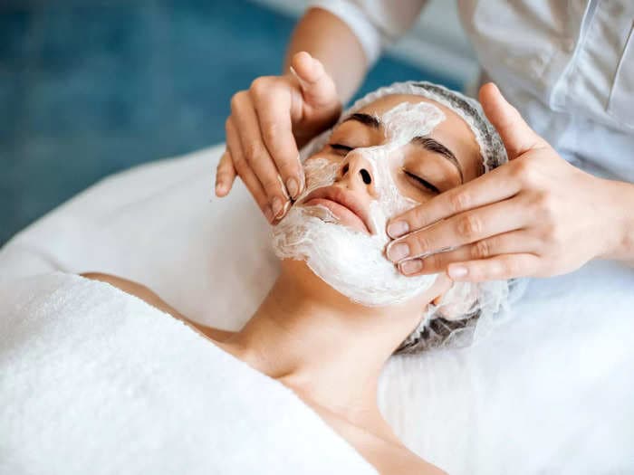 The 5 biggest mistakes people make before and after getting a facial