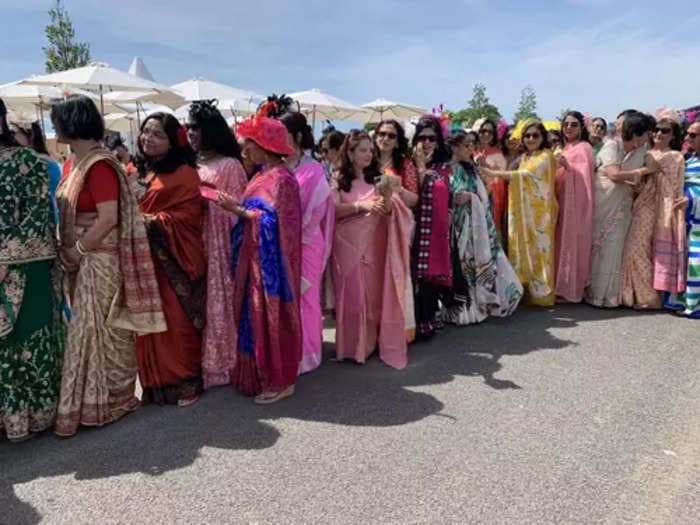 500 saree clad women to take part in a London walkathon to promote handlooms