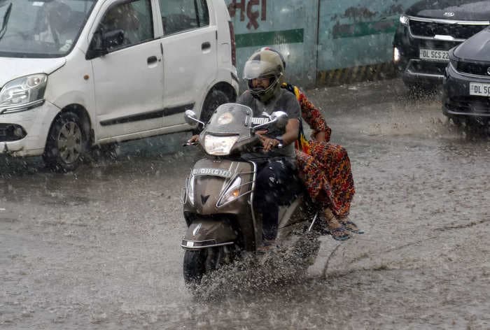 Delhi wakes up to heavy rains, waterlogged roads; IMD predicts light to moderate rainfall till Thursday