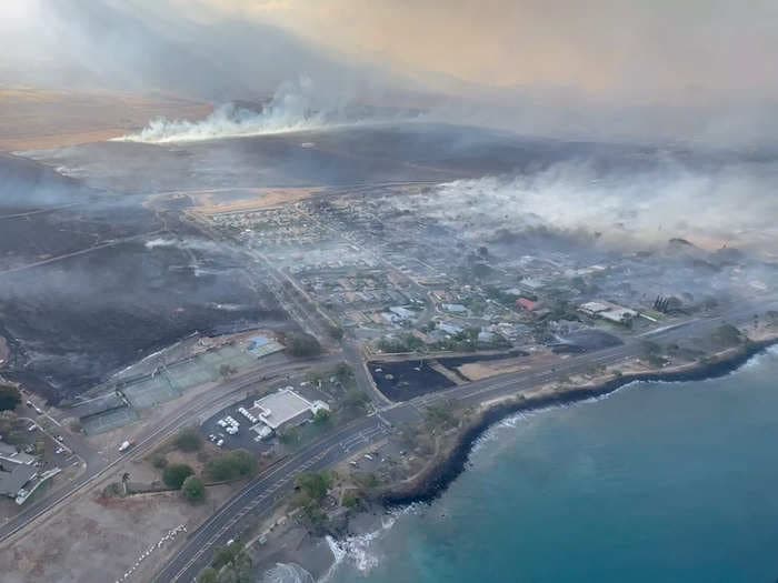 Maui resident who had just 'minutes to escape' Hawaii's devastating wildfires says that everyone he knows is now homeless: 'In 36 hours our town has been burnt to ashes'