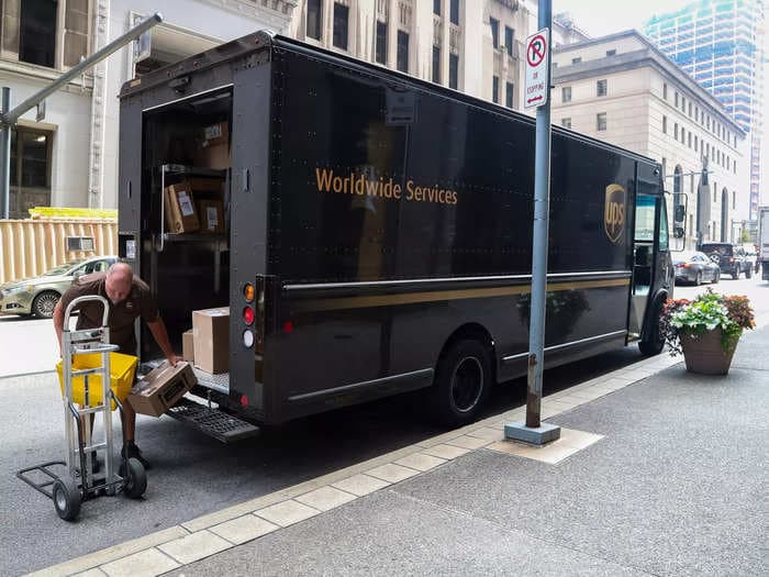 How to become a UPS driver &mdash; which now pays $170,000 a year when including benefits