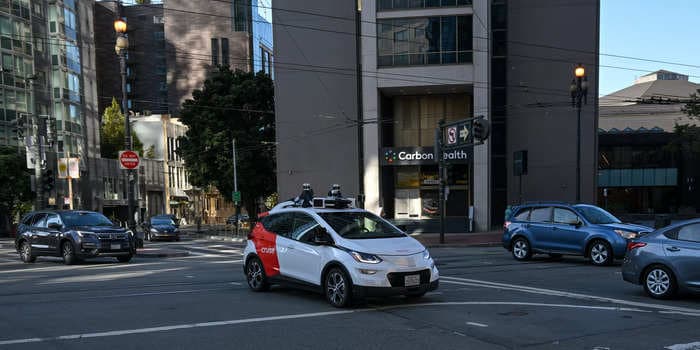 Cruise robocabs got stuck in San Francisco, causing a bizarre traffic jam, which the company blamed on a festival taking up too much wireless bandwidth