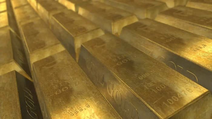 Gold prices drift lower on better-than-expected US economic data