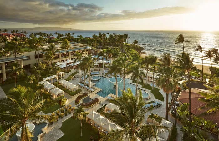 An employee at the Four Seasons Maui, where 'The White Lotus' was shot, says tourists were complaining about canceled activities and asked about a dinner reservation at a restaurant that had burned down