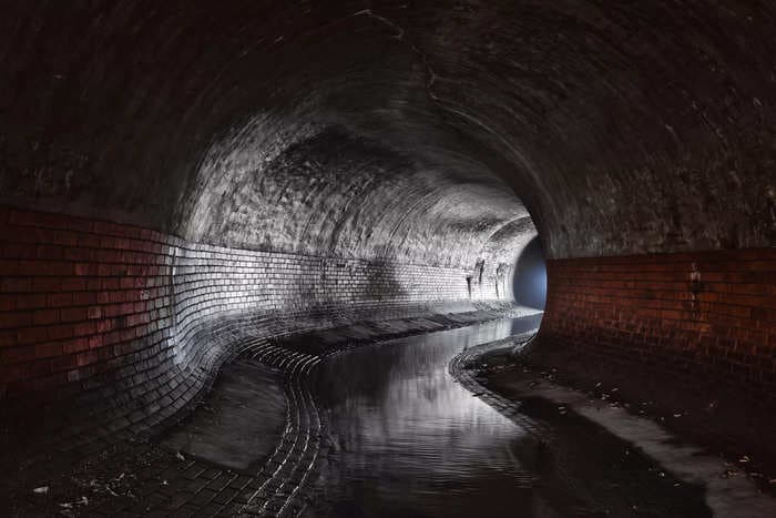 At least 5 dead after torrential rains washed away a Moscow tour group exploring the city's underground sewers 