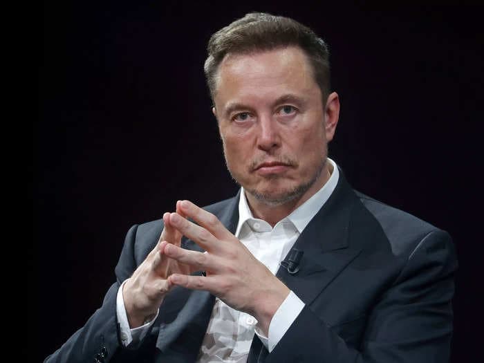 These 3 science fiction stories inspired Elon Musk and explain his business choices &mdash; but critics say he's missing the point