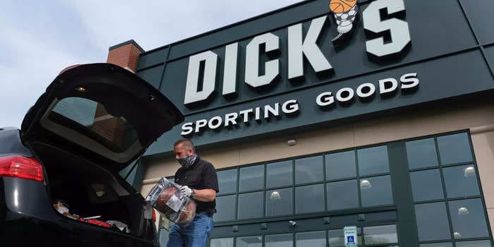 Dick's Sporting Goods plunges 25% after it says retail-theft crime wave lowered profits