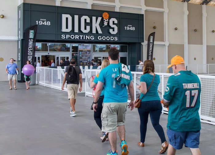 Dick's CEO blames 'alarming' retail theft for a surprising profit drop: 'It's a problem for our entire country'