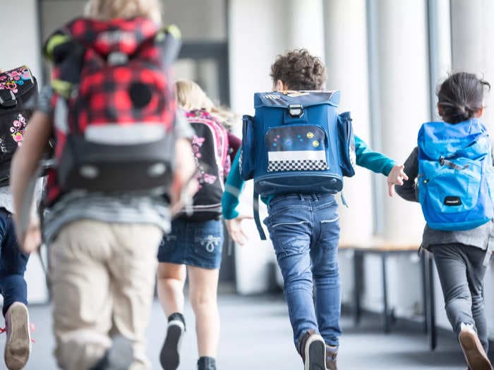 6 tips to support kids' mental health as they go back to school, from child psychologist