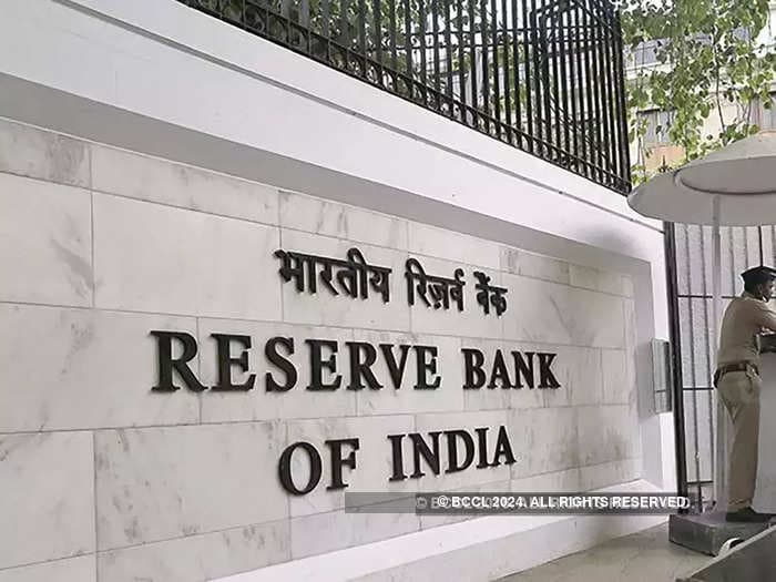 MPC minutes: Possible further food price rise prompted RBI to keep repo unchanged