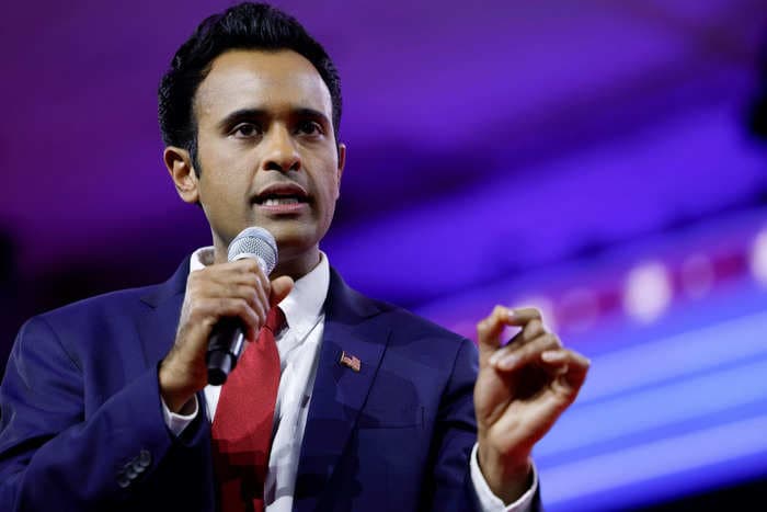 Vivek Ramaswamy says Mike Pence missed a 'historic opportunity' on January 6, by failing to push through election reforms before certifying the 2020 presidential vote