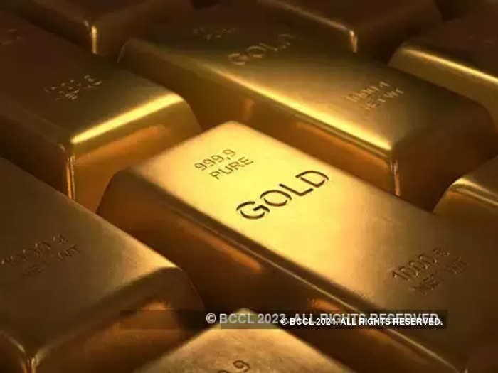 Gold loses sheen in August as economic data shows no sign of slowdown