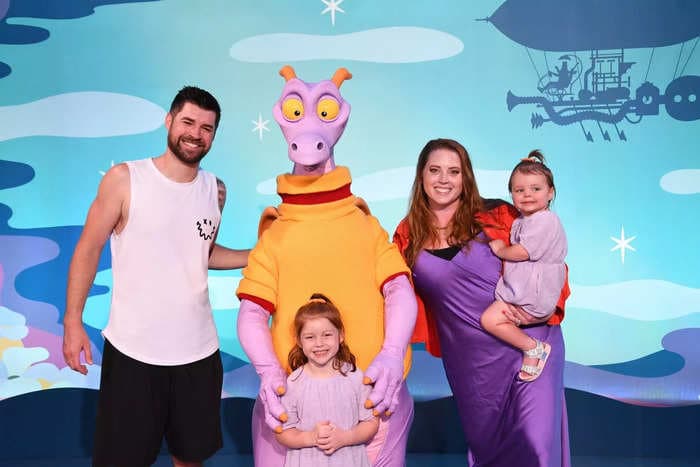 Disney fans waited up to 5 hours in massive lines to meet Figment, an old-school character who's doing meet-and-greets for the first time in years