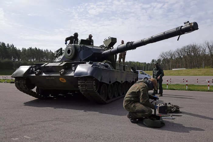 Ukraine's European allies keep sending it broken and unusable Leopard 1 tanks