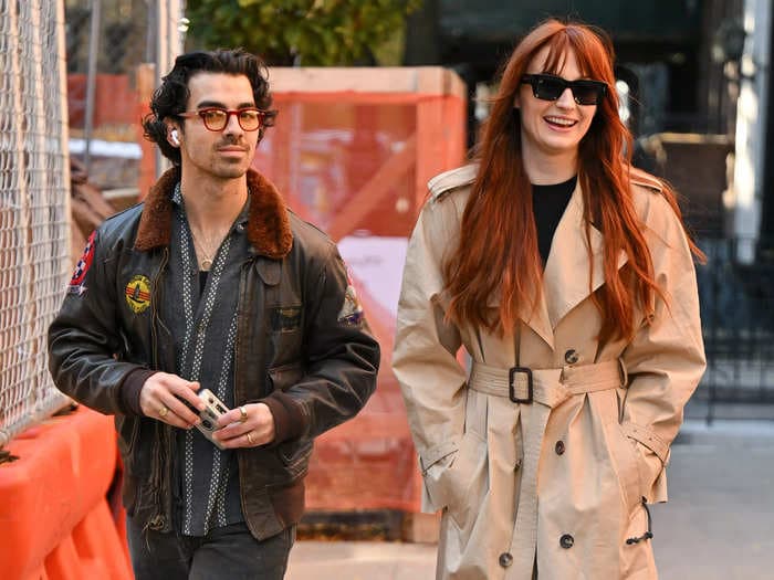 Joe Jonas and Sophie Turner had lunch together with their kids 3 days before she sued him in federal court