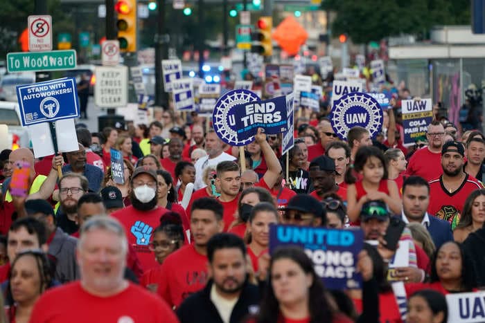 A majority of Americans in a new poll back the UAW's unprecedented auto strike as GOP union support grows