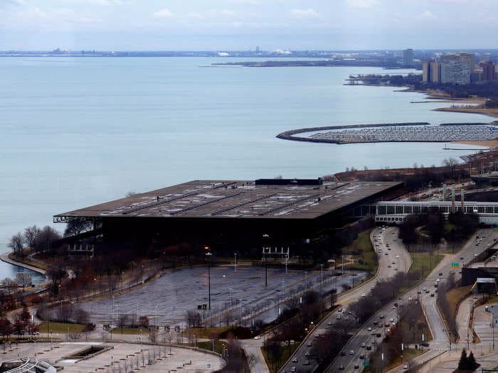 1,000 dead birds rained from the Chicago sky after a 'nightmare' mass collision with a building that activists have been warning about for decades