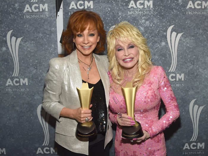 Want to get in touch with Dolly Parton? Then you'll have to send her a fax, Reba McEntire says.