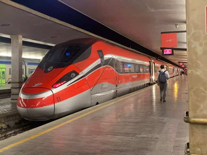 I traveled on a high-speed train from Florence to Rome for $46, and I'll never choose the standard option again