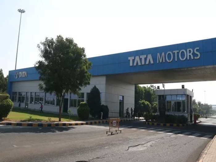 Tata Motors' subsidiary signs MoU with Jaguar to develop premium EVs