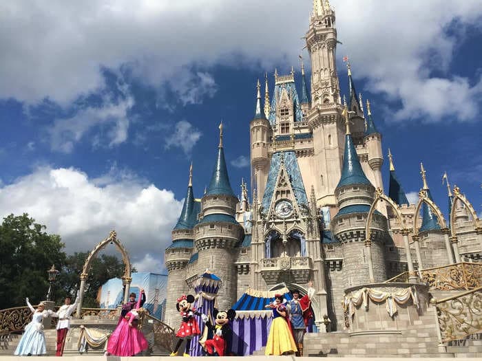 I worked at Disney World. Here are 10 things I wish people would stop doing in the parks.