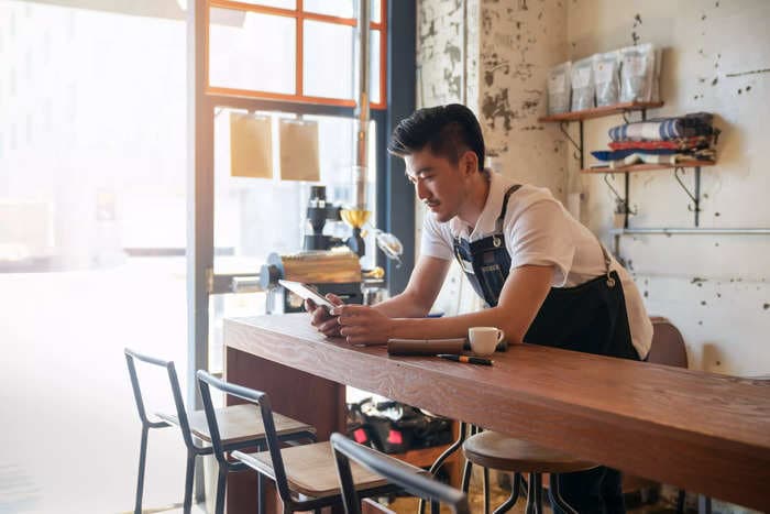 Most Americans don't tip baristas. These services have the stingiest customers.