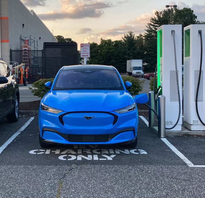 These dealers love their EVs. They just don't know how to convince shoppers. 