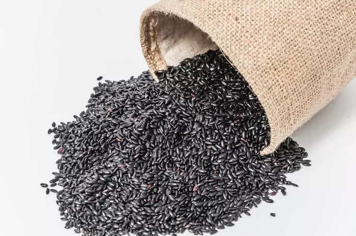 Unveiling the Tiny Marvels: A Comprehensive Guide to Poppy Seeds