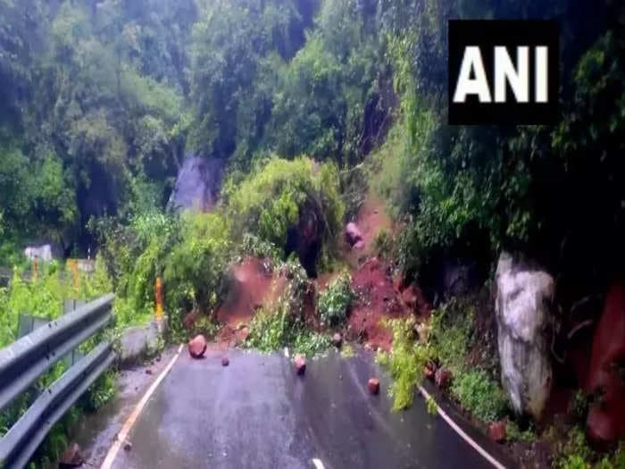 Heavy rains continue to batter Kerala - Heavy waterlogging in many districts